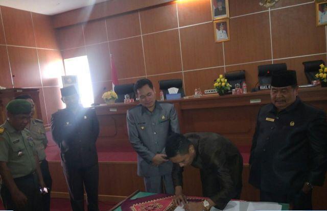 Tampak Penandatangan Berita Acara