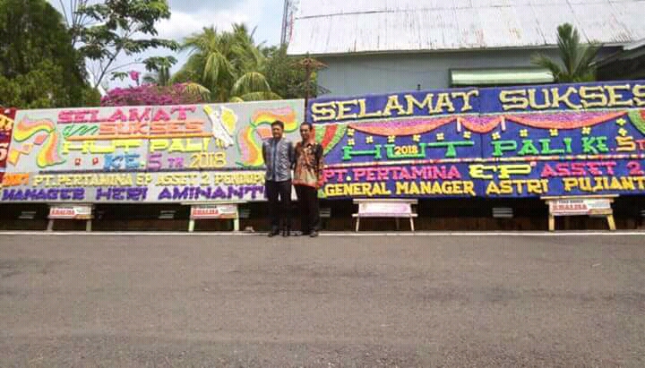 Tampak Ucapan Karangan Bunga dari PT.Pertamina EP Asset II Pendopo Field