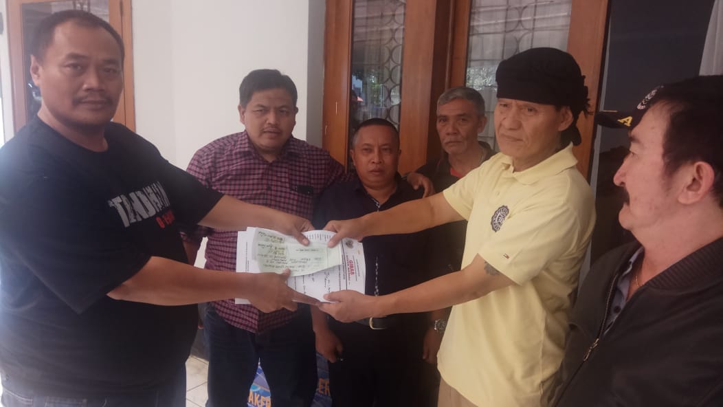 Nurhasan Serahkan Berkas Dukungan