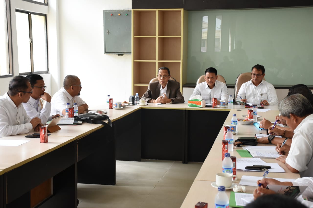 Suasana Rapat