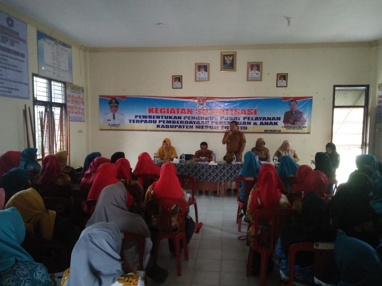 Gotong foto