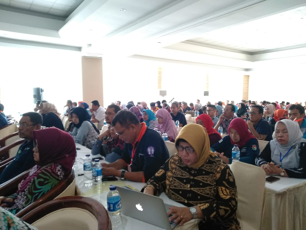 Komunikasi Dapat Minimalkan Stress Pada Wanita