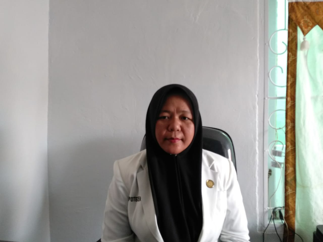 Bidang Advokasi dan Humas Pengurus Daerah Ikatan Apoteker Indonesia (PD IAI) Provinsi Bengkulu, Panti Yuniarti Z, S.Far, Apt,