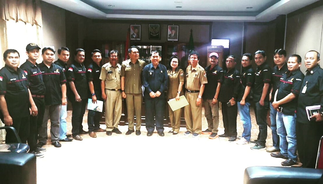 Terkelin Brahmana SH Dukung Program Study Tour PJTK