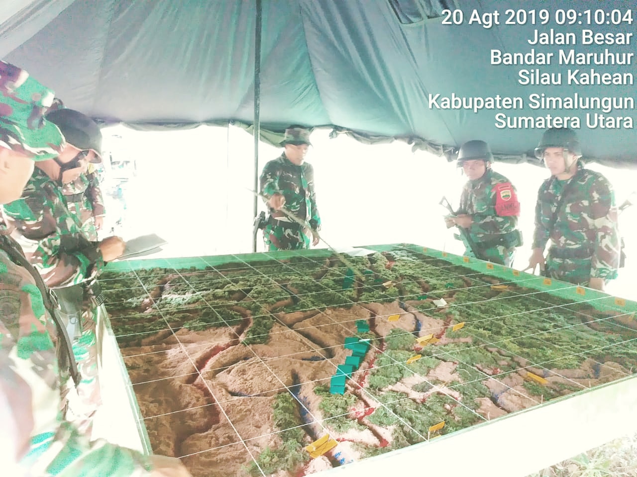 Danbrigif 7/RR, Letkol Inf Agustatius Sitepu, M. Si Membuka latihan UST Kompi Yonif 122/T