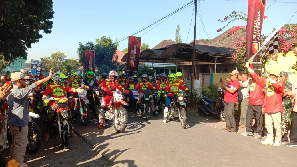 Ratusan Peserta BCARO #1 Taklukkan Tanjakan Jahanam