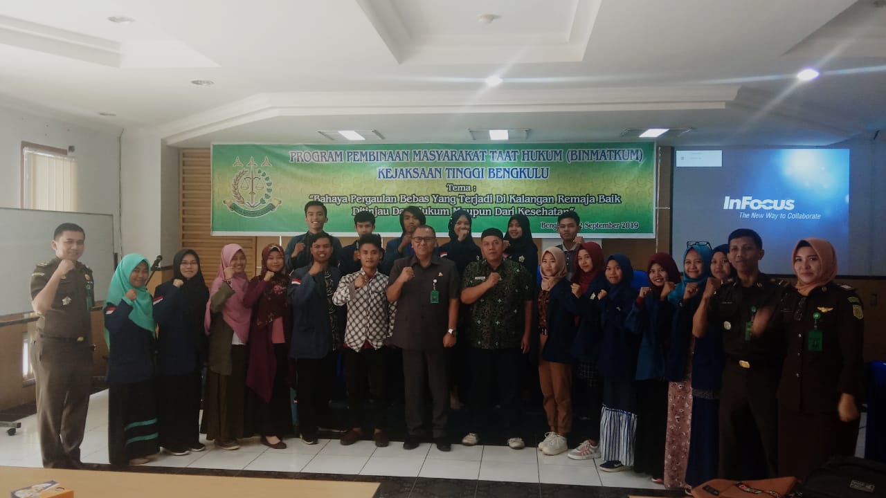 Asintel Kejati Bengkulu Laksanakan BINMATKUM di UNIB 