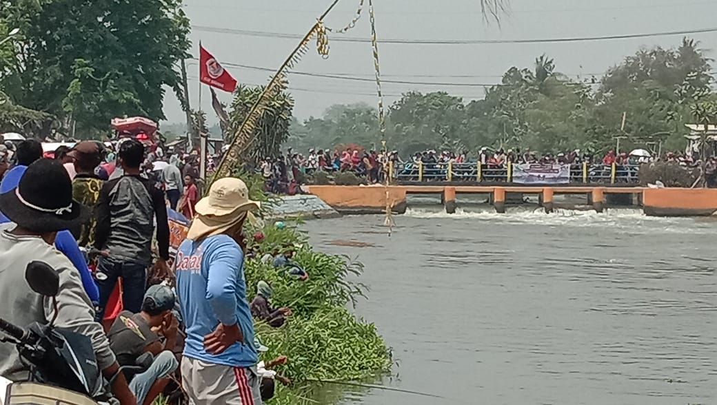 Seorang Peserta Mancing Gratis Tenggelam Terbawa Arus Irigasi