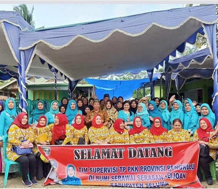 TP-PKK Desa Simpang Tiga Pagar Gasing Terima Kunjungan Tim Provinsi