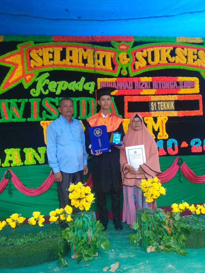 Anak Pelosok Desa Labuhanbatu Jadi Lulusan Terbaik UNSAM
