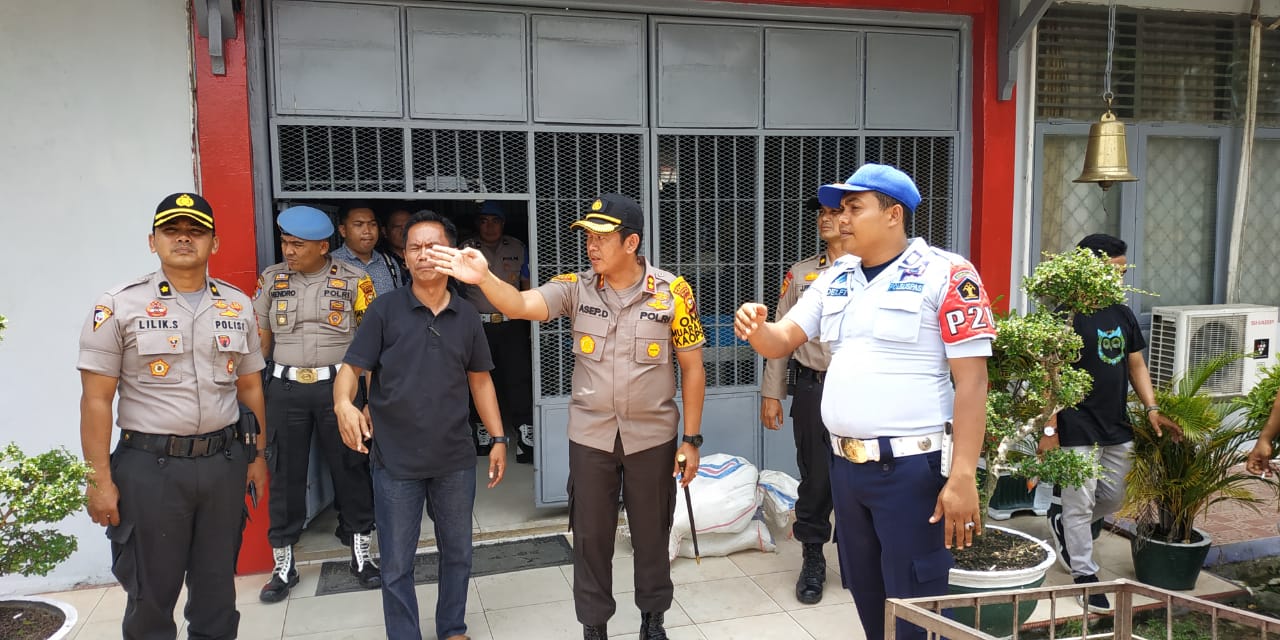 Kapolres Kampar Kunjungi Lapas dan Gereja Pastikan Situasi Aman dan Kondusif
