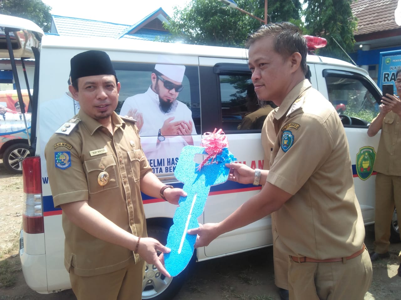Kecamatan Ratu Agung Terima Satu Unit Ambulans