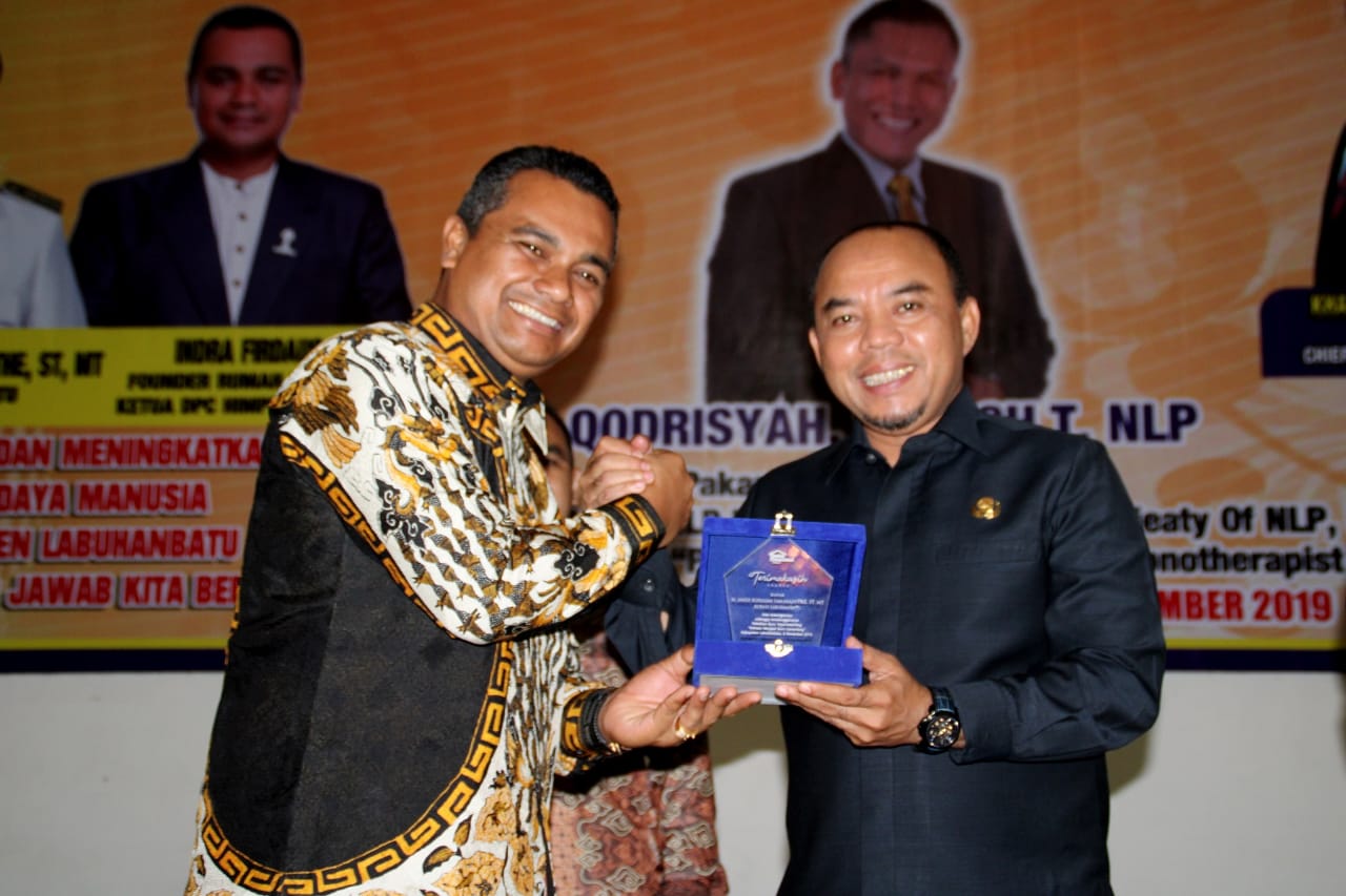 Bupati Labuhanbatu membuka pelatihan guru