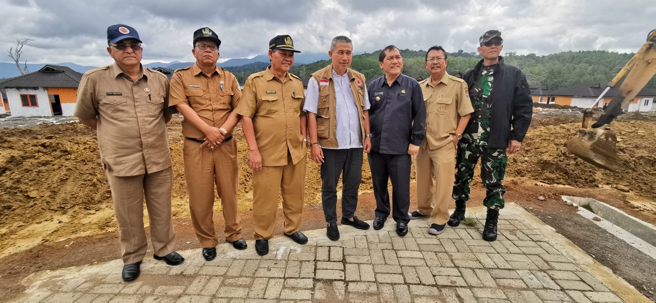 Direktur RR BNPB Didampingi Bupati Karo Sisir 170 Unit Rumah Siap Huni di Siosar 