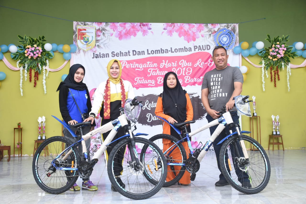 Bupati Tubaba Buka Rangkaian Acara Peringatan Hari Ibu