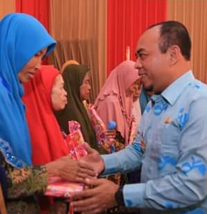 Bupati Labuhanbatu Hadiri Malam Puncak Peringatan Hari Ibu