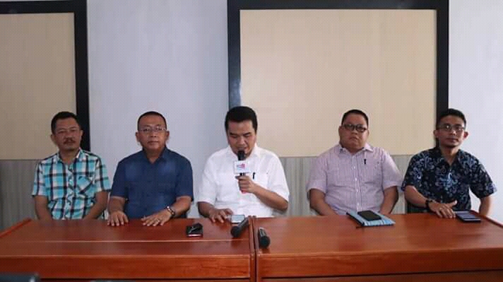 Konferensi Pers Laporan Kontraktor Dibantah Habis-habisan