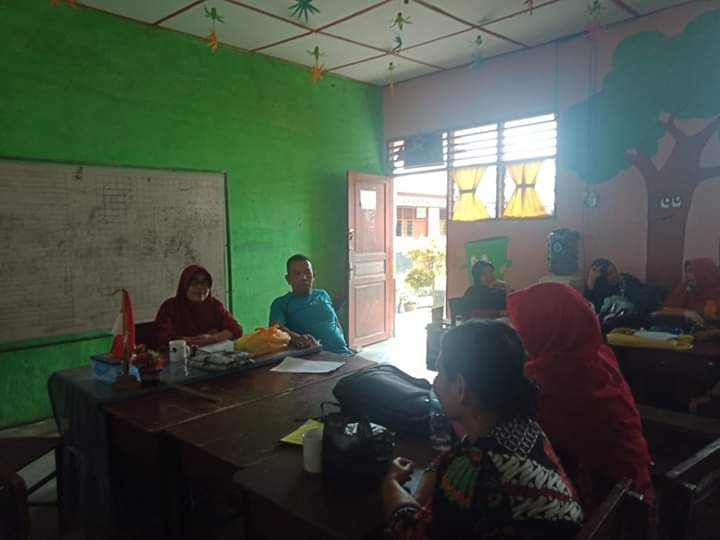 Honorer SDN 02 Negeri Lama Digaji 250 Ribu