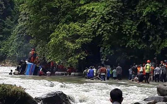 Sebelum Jatuh Ke Jurang Bus Sriwijaya Alami Beberapa Insiden. 