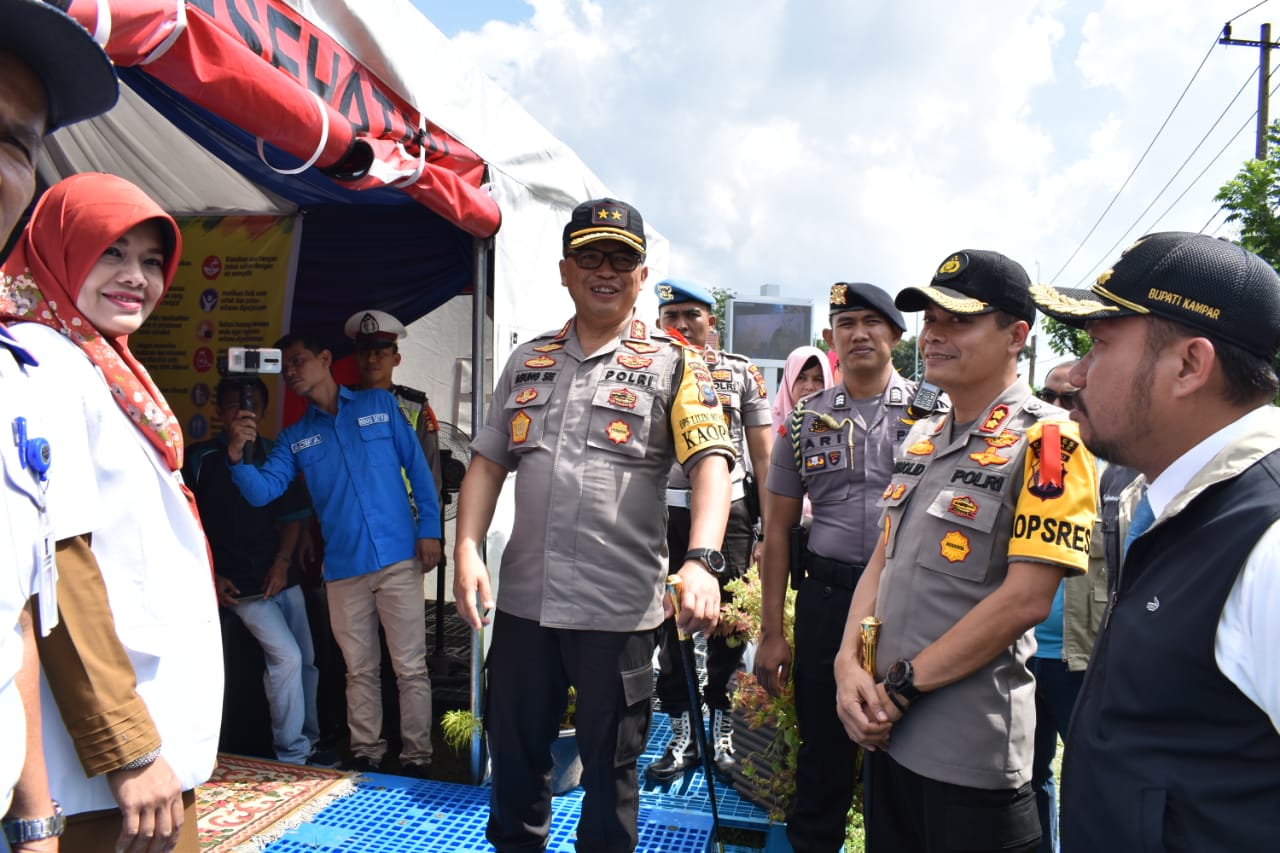 Pastikan Kondisi Aman dan Kondusif Kapolda Tinjau Pos Pam di Kampar