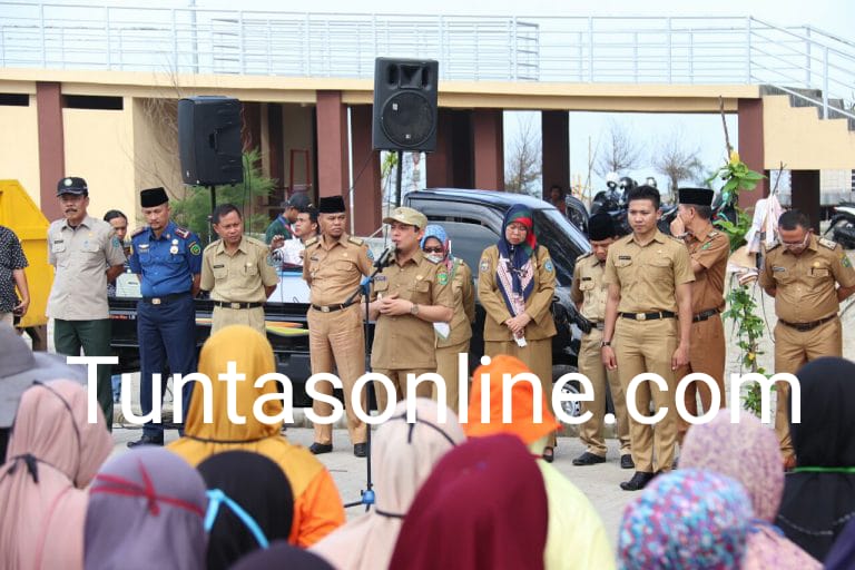 Wawali Pimpin Apel Gabungan di Pantai Panjang