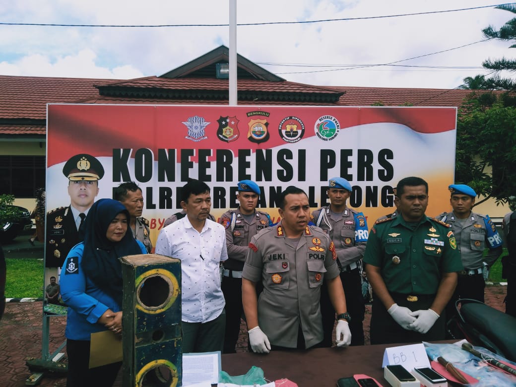 Konfere