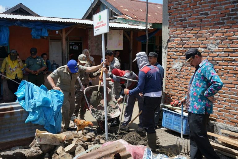 Kampung Melayu Bergerak Pasang Patok Aset Milik Pemkot