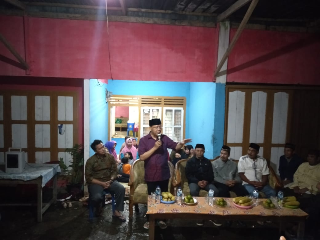 Kunjungi Masyarakat Sindang Jaya dan Sindang Jati Gubernur Rohidin Petakan Pembangunan