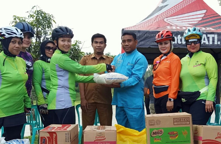 Ketua Bhayangkari Kampar Lakukan Anjangsana ke Rumah Warga