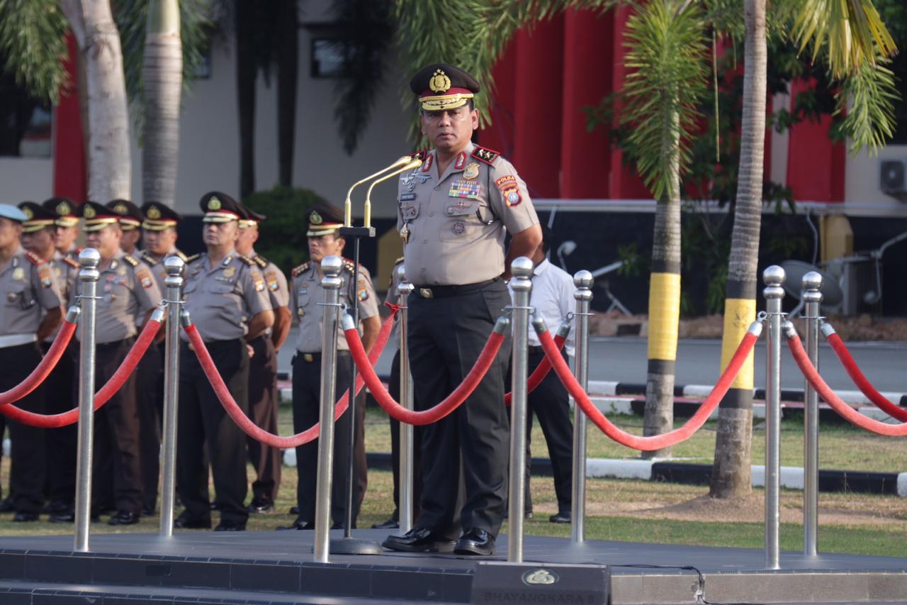 Kapolda Kepri Pimpin Upacara Bulanan