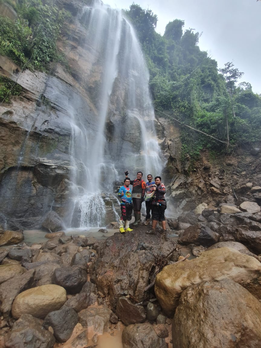 Air Terjun Mayan Kaur