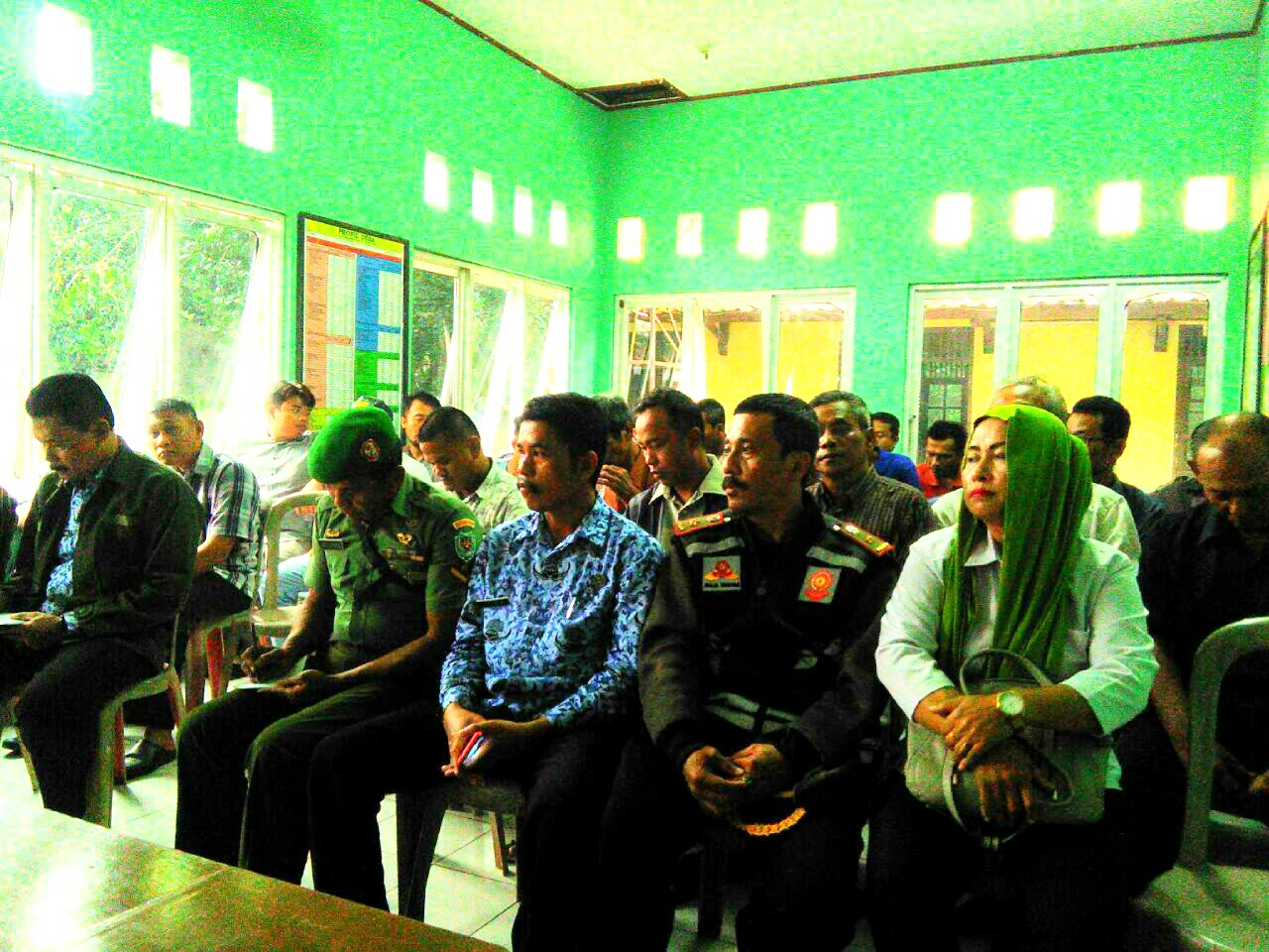 Suasana Rapat Musyawarah Masyarakat Serta BPD dan Perangkat Desa 