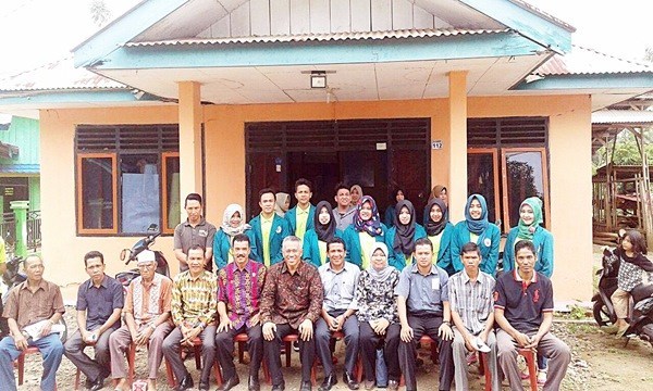 Kunjungi Lokasi KKN,Rektor Jelaskan Pentingnya Pendidikan