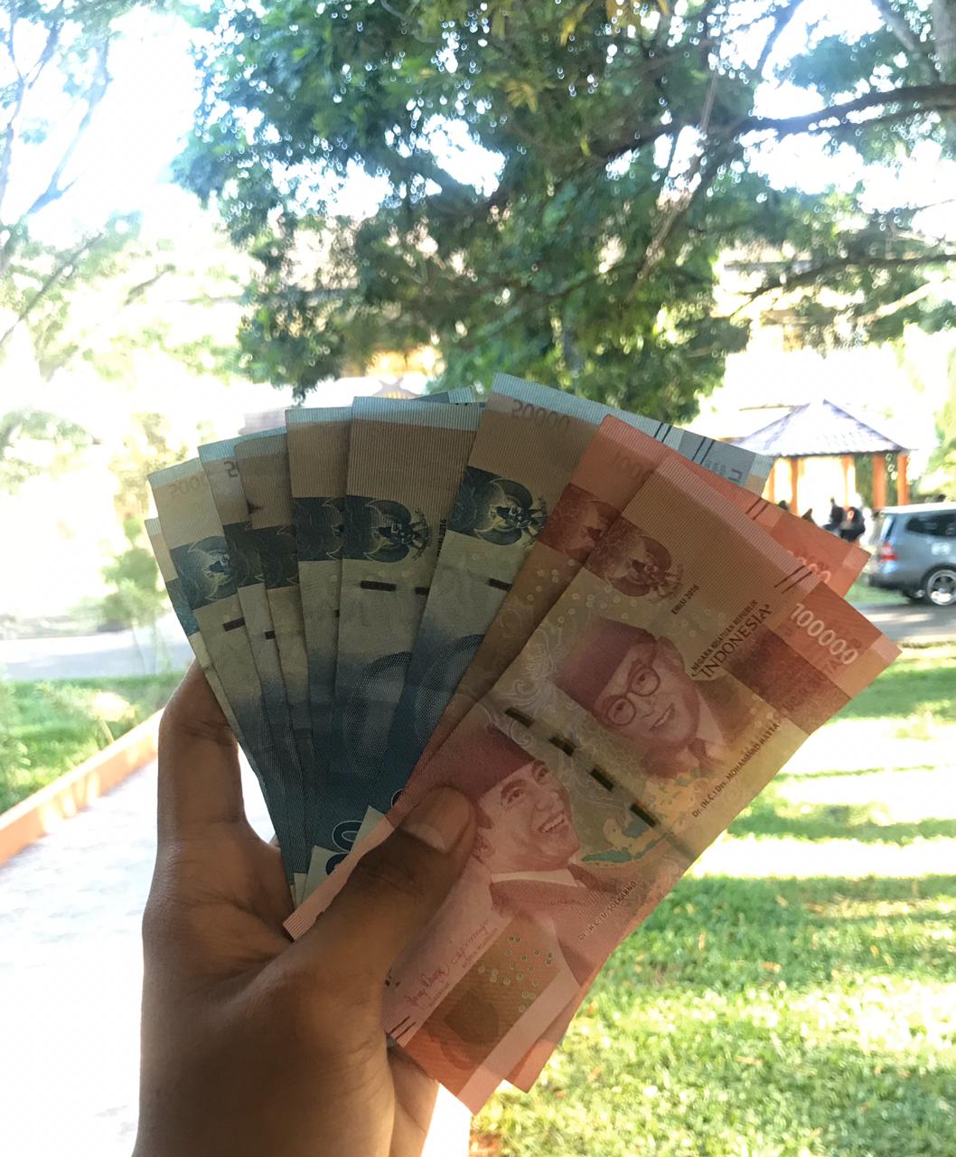 Menggapai Falah Dengan Harta Halal