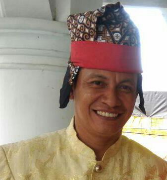 Paulus Pemerhati Pendidikan dan juga anggota DPRD