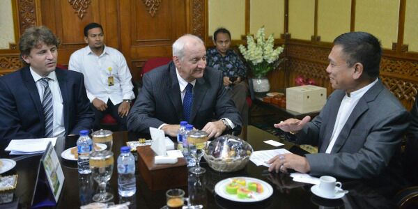 Gubernur Aceh Irwandi Yusuf  Bersama Delegasi Pemerintah Republik Ceko