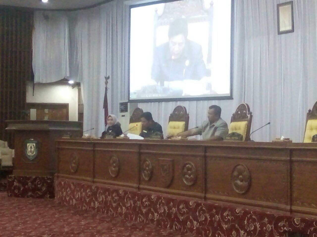 Pimpinan Rapat Dipimpin Langsung Oleh Waka I Edison Simbolon