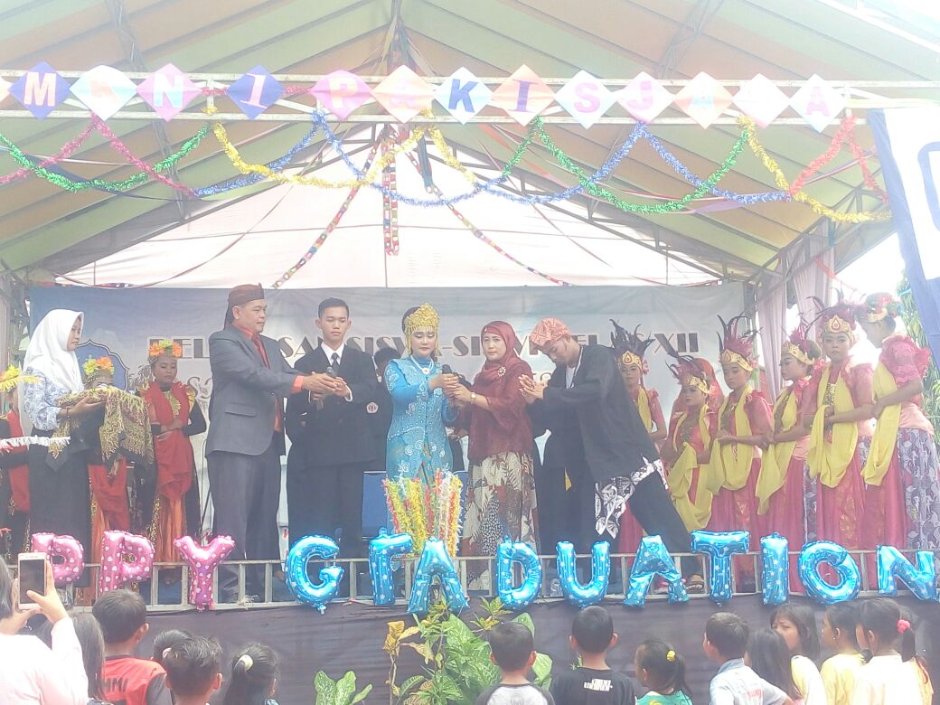 Acara Pelepasan Siswa Kelas XII SMKN 1 Pakisjaya Karawang