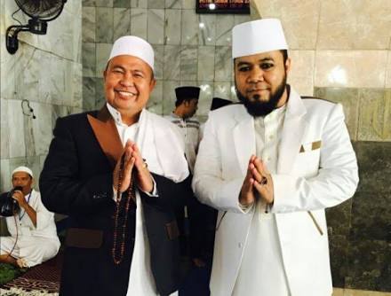 Helmi Hasan (Baju Putih) Mantan Wali Kota Bengkulu