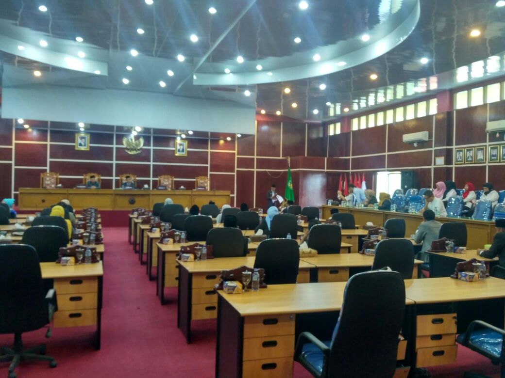 Suasana Rapat Paripurna