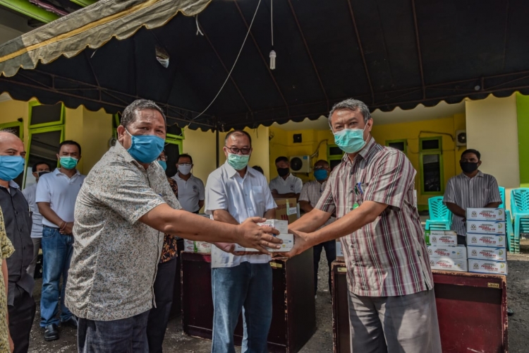 Anggota DPRD Sumut dan KBI Bantu Pemkot Sidimpuan Atasi Covid-19