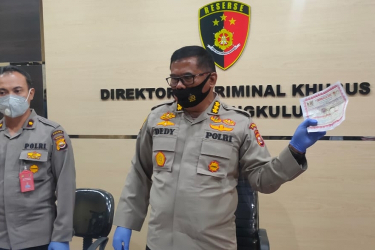 Edarkan Emas Palsu Ternyata Toko Emas Ini Telah Beroperasi 5 Tahun