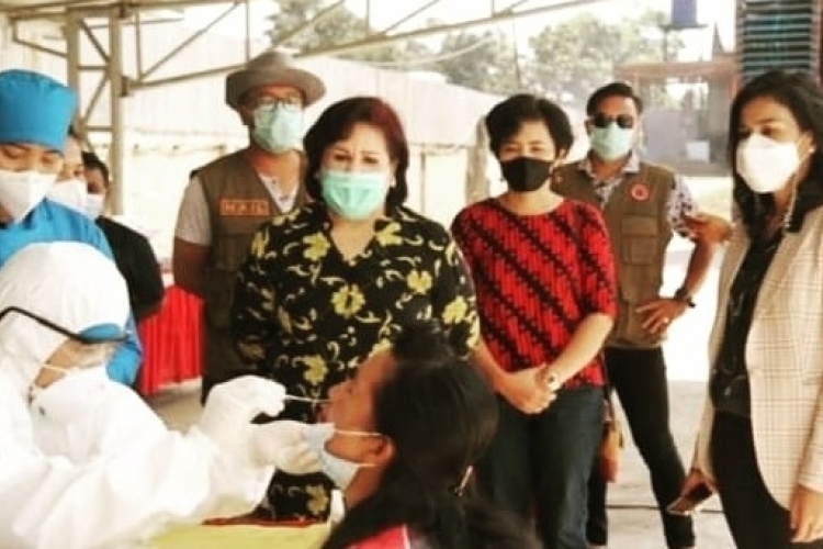 Lakukan Swab Antigen Gratis Bagi Masyarakat Wakil Bupati Karo Apresiasi Direktur PT JBE