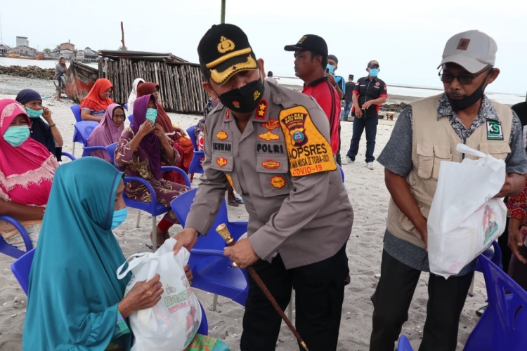 Jelang Bulan Suci Ramadhan 1442 H Kapolres Batu Bara Kembali Salurkan Bantuan
