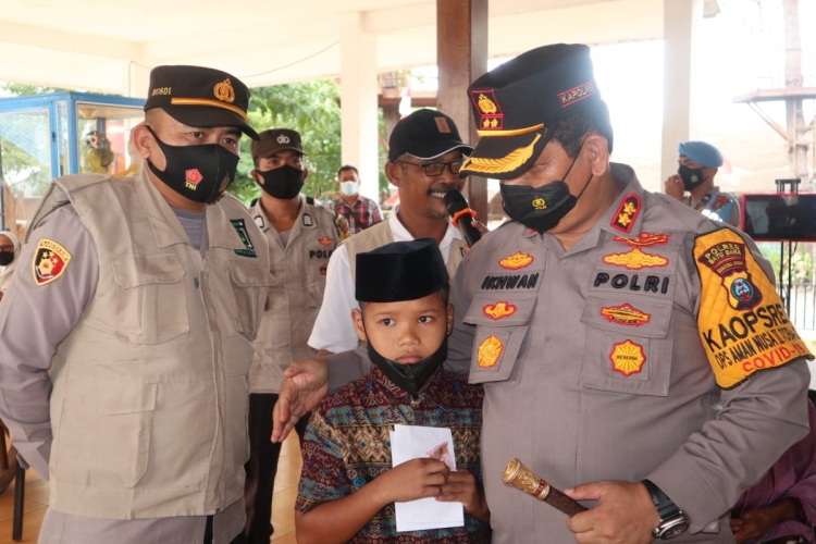 Kapolres Batu Bara Kukuhkan 35 Pengurus KSJ Desa