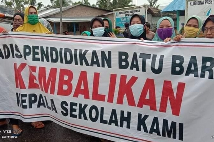 Kepsek SDN 4 Titi Merah Batubara Dicopot Wali Murid Bereaksi