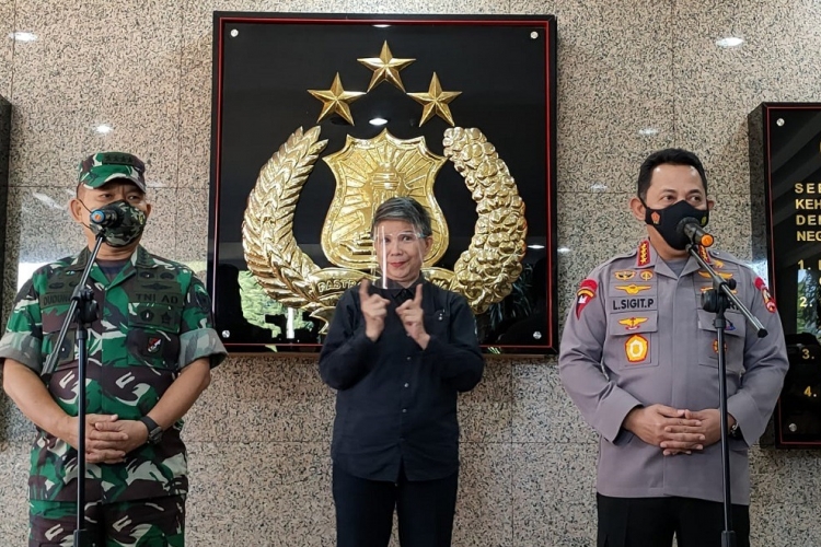 Sinergi TNI dan Polri Lawan Covid-19 Penegakan Prokes Hingga PEN