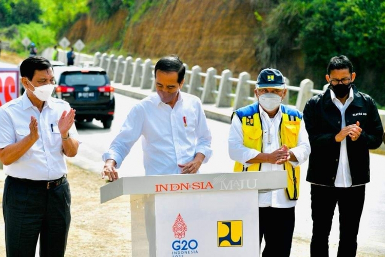 Presiden Jokowi Resmikan Jalan Bypass Balige