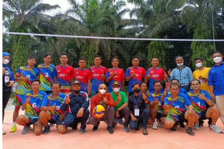 Pembukaan Turnamen Volly Bupati BS Tetap Ingatkan ProKes