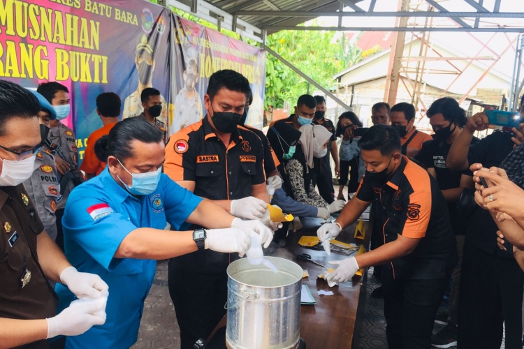 Polisi Rebus Barang Bukti Sabu 429 Gram Pelaku Terancam 6 Tahun Penjara
